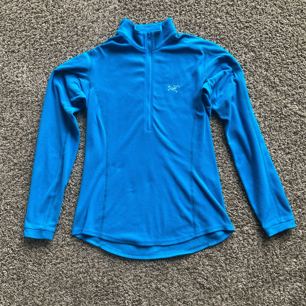 Arc’Teryx long sleeved sweater